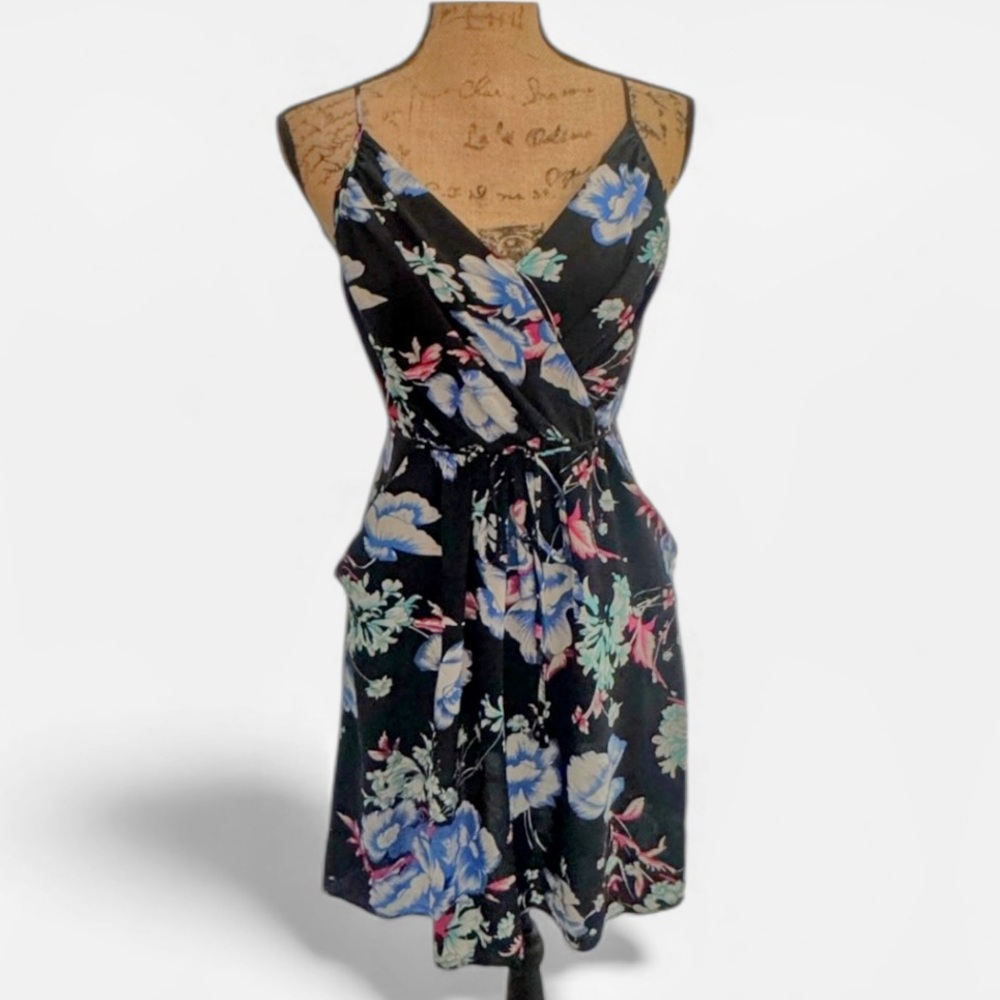 Yumi Kim Boho Retro Spaghetti Strap Dress Blue/White Floral Women’s Size M EUC